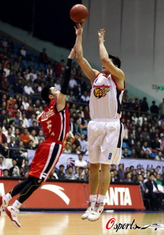 普利希奇带病救主，此乃米兰擎天一柱！（带病出战成救世主，普利希奇堪称米兰顶梁柱）