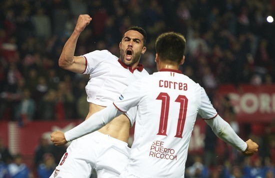 武磊受邀出席上海徐汇区足球超级联赛开幕式，并宣布比赛开幕（武磊亮相上海徐汇区足球超级联赛开幕式，宣布赛事正式启动）