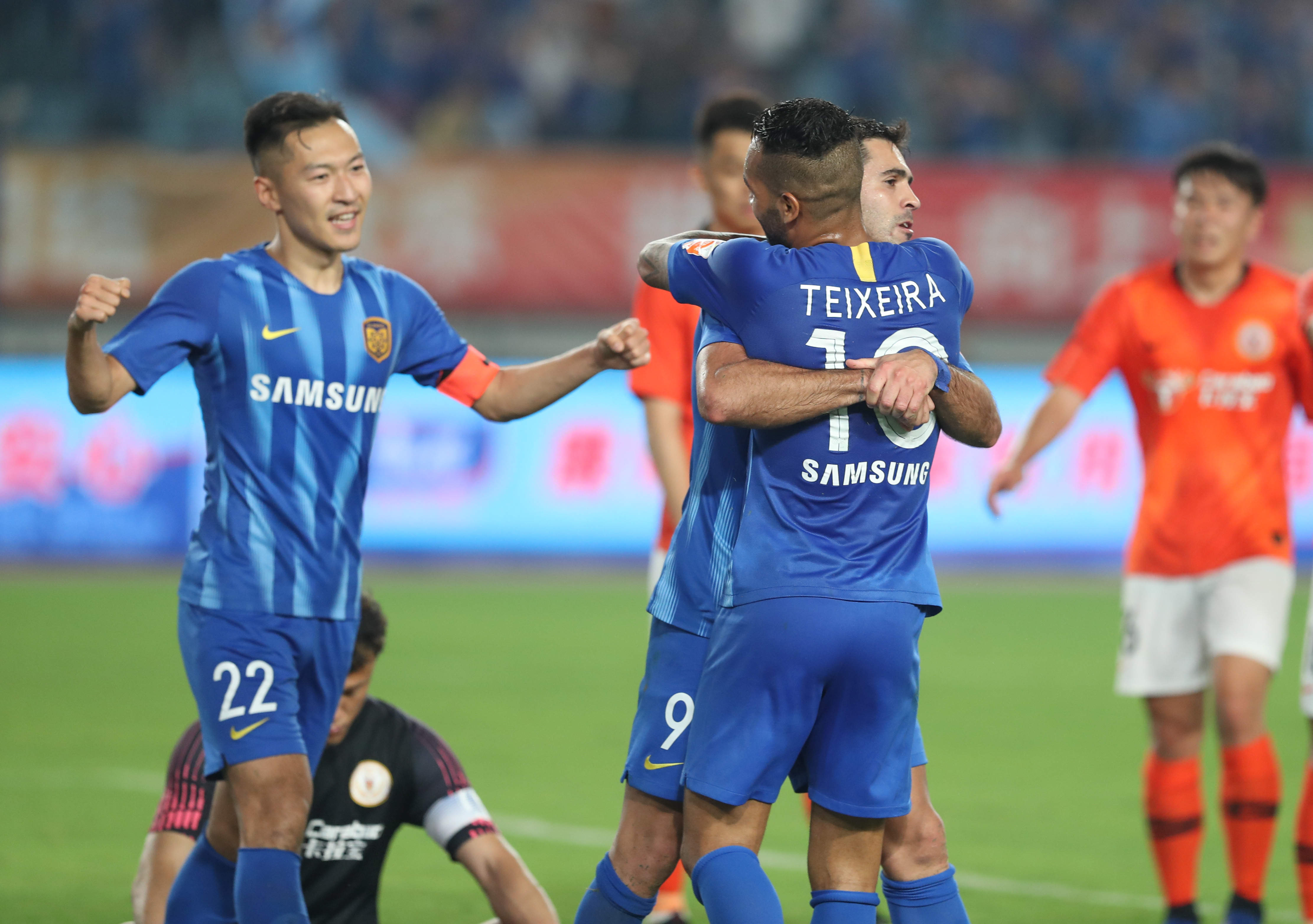 马德兴：周海滨与戴维已上任U14、U15国足主帅，只是还未官宣（马德兴：周海滨、戴维已接任U14、U15国足主帅，官方尚未公布）